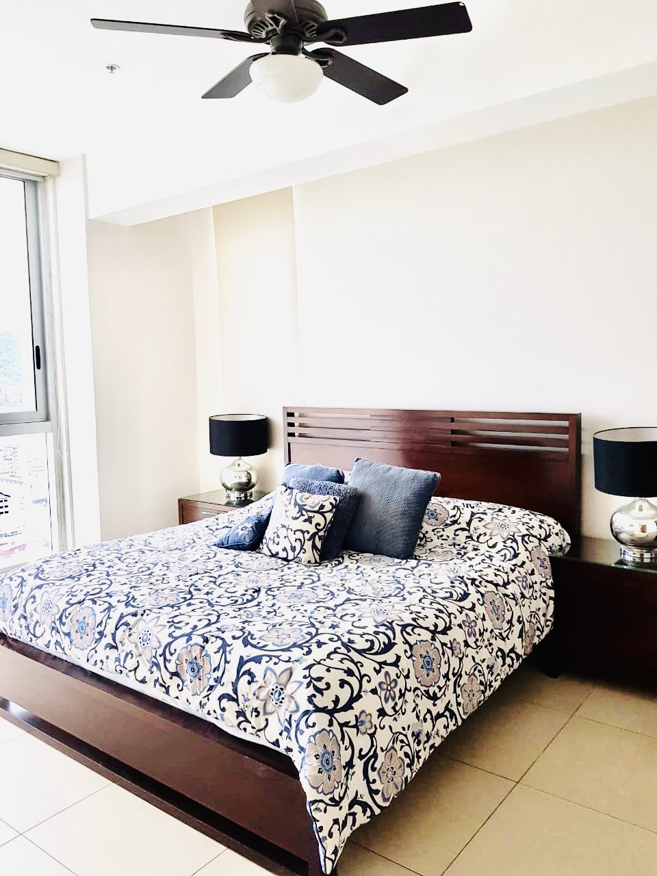 Rivage Balboa Avenue