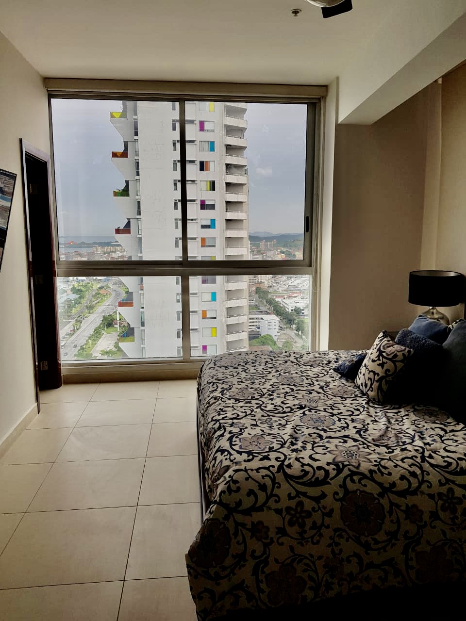 Rivage Balboa Avenue